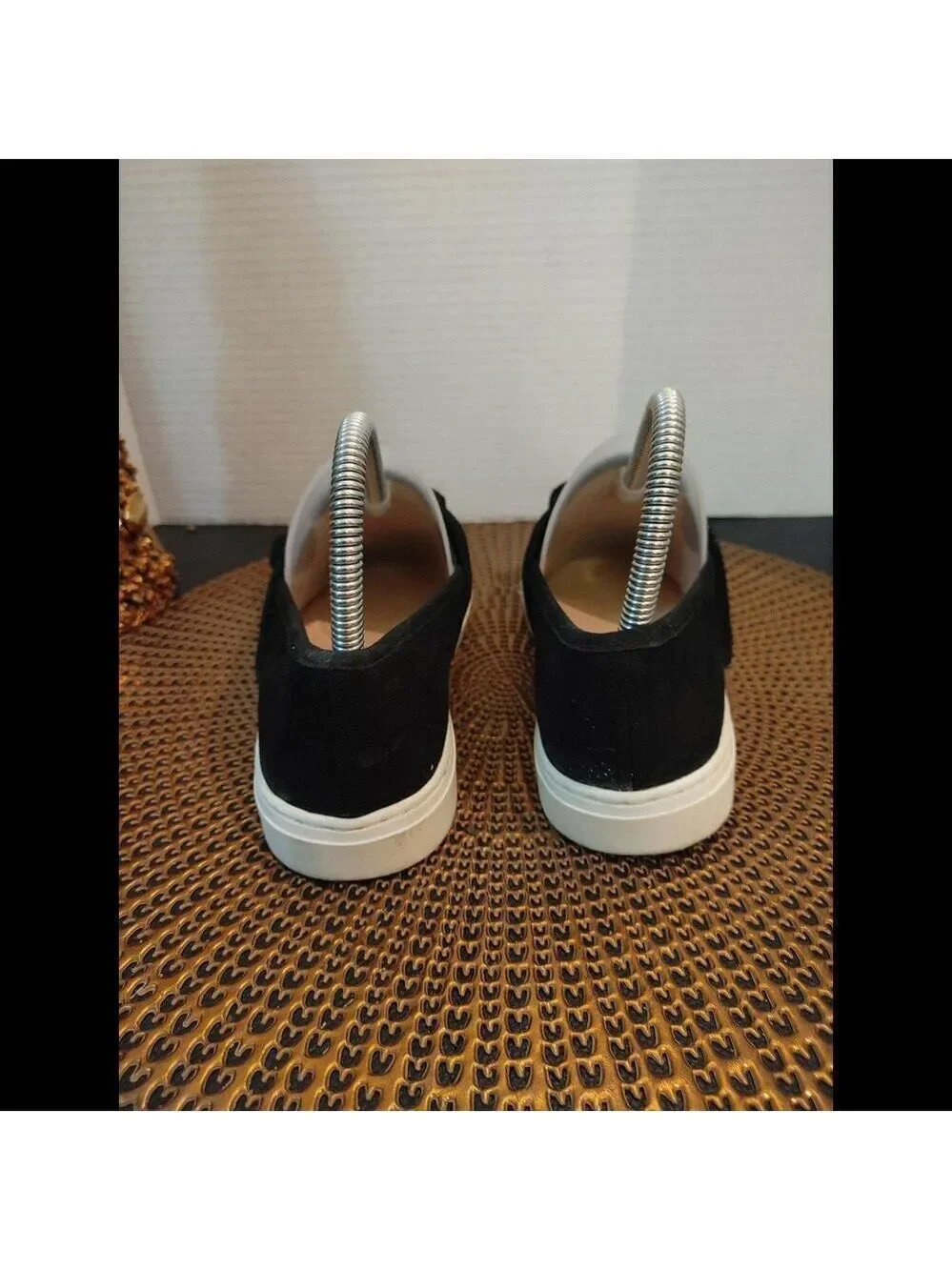 Vince Camuto brand vince